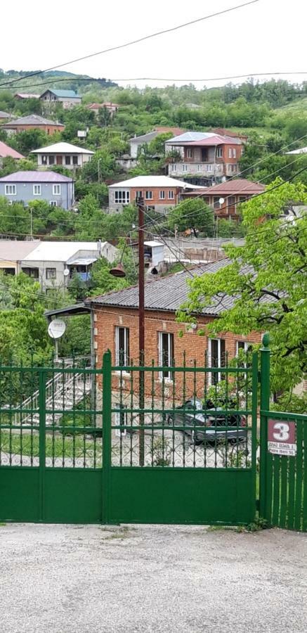 Mero House クタイシ エクステリア 写真